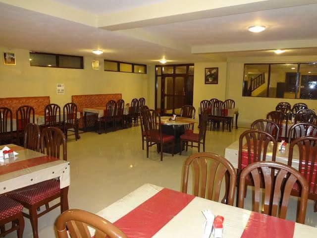 Jai Skahan Hotel Patnitop Restaurant